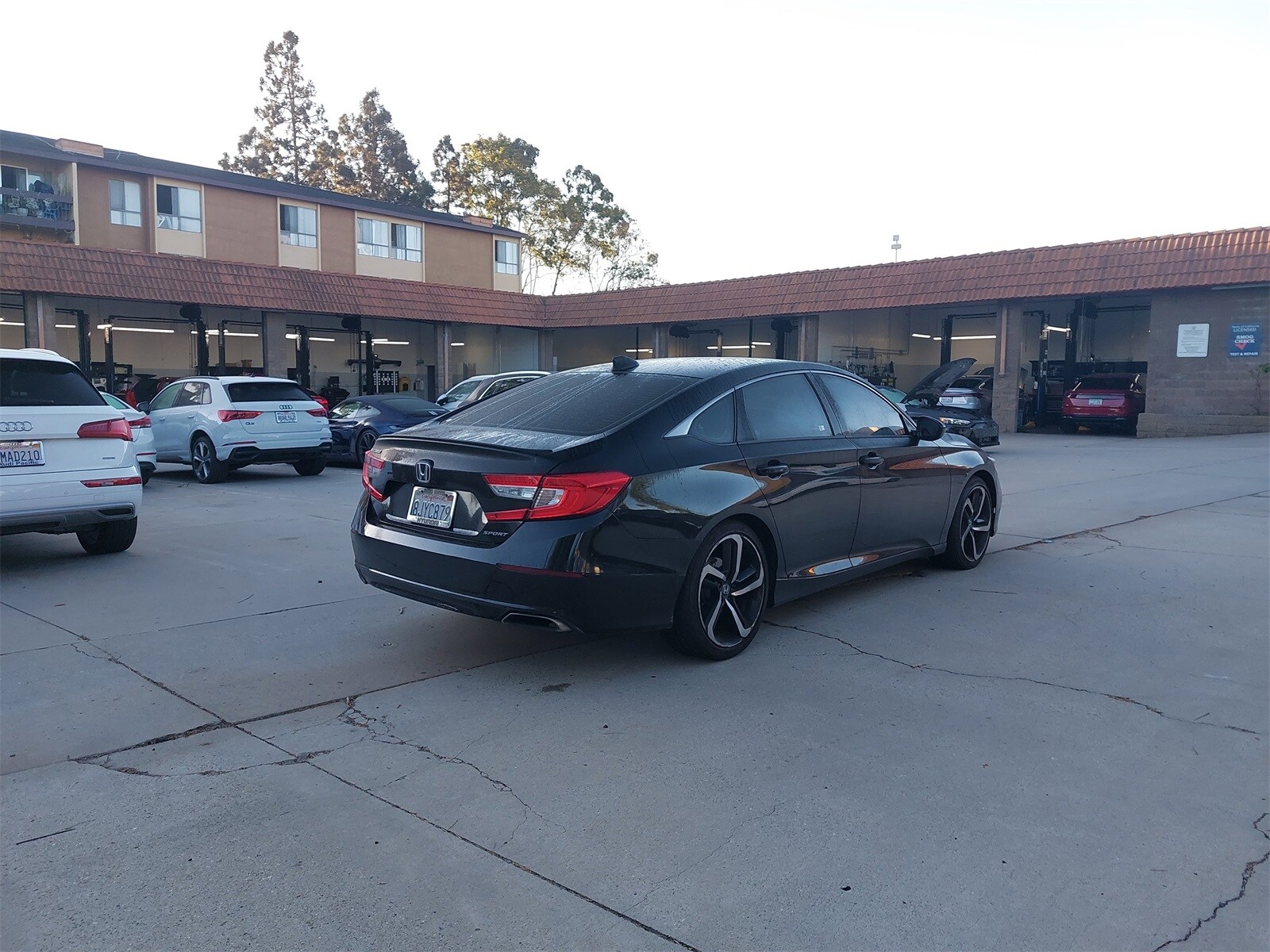 2019 Honda Accord Sport photo 3