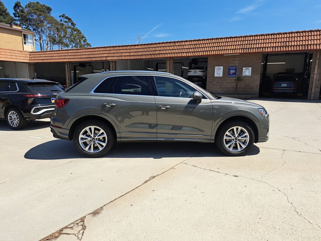 Certified 2025 Audi Q3 Premium SUV