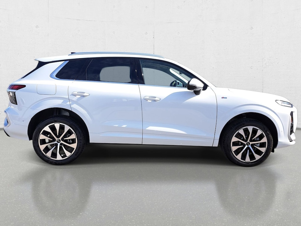 New 2026 Audi Q3 S line SUV
