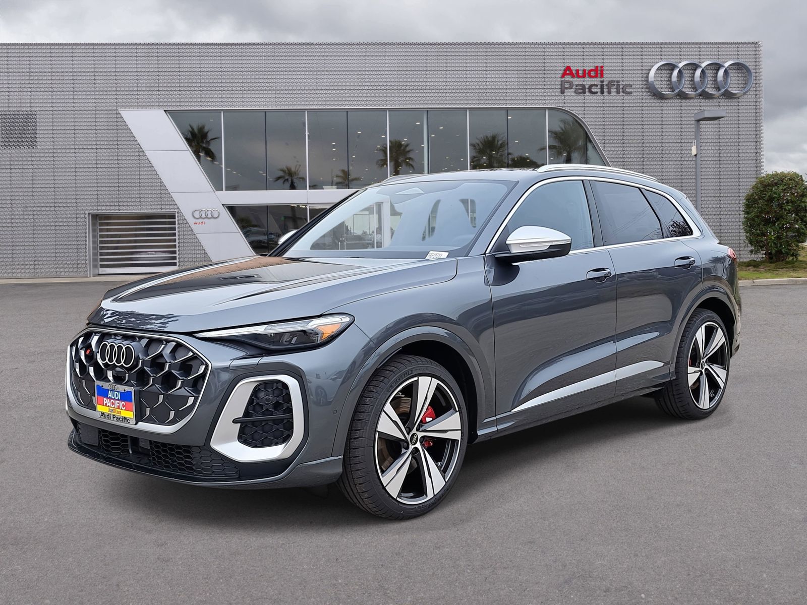 2025 Audi SQ5