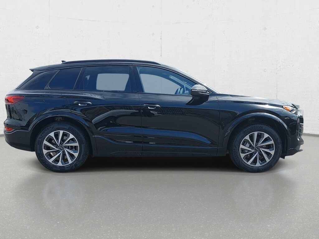 New 2027 Audi Q6 e-tron Premium SUV