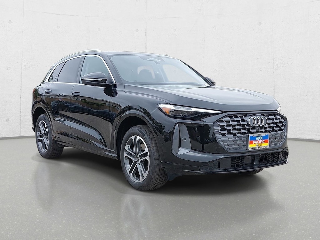 New 2026 Audi Q5 2.0T Premium SUV