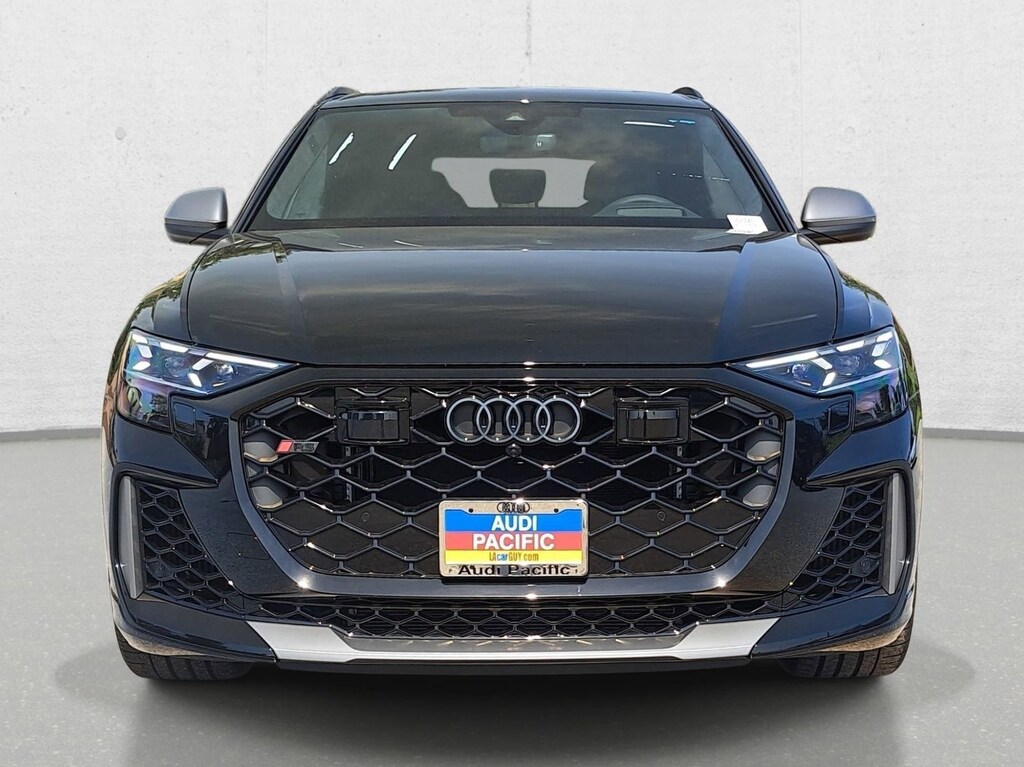 New 2026 Audi RS Q8 4.0T performance SUV