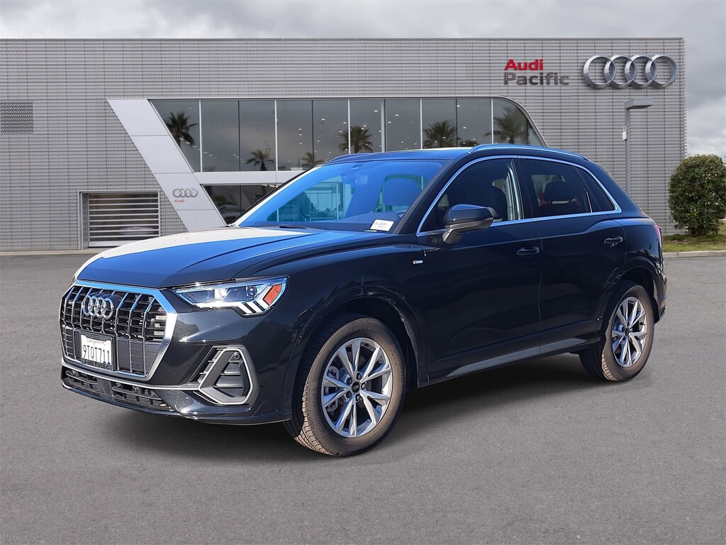 Certified 2025 Audi Q3 Premium SUV