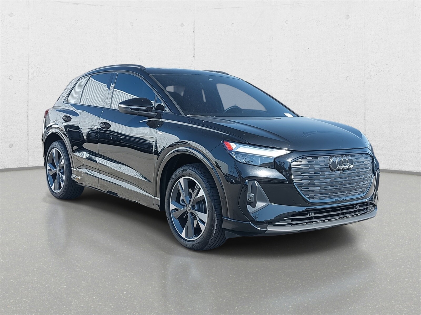 2023 Audi Q4 50 E-tron Premium Plus photo 3