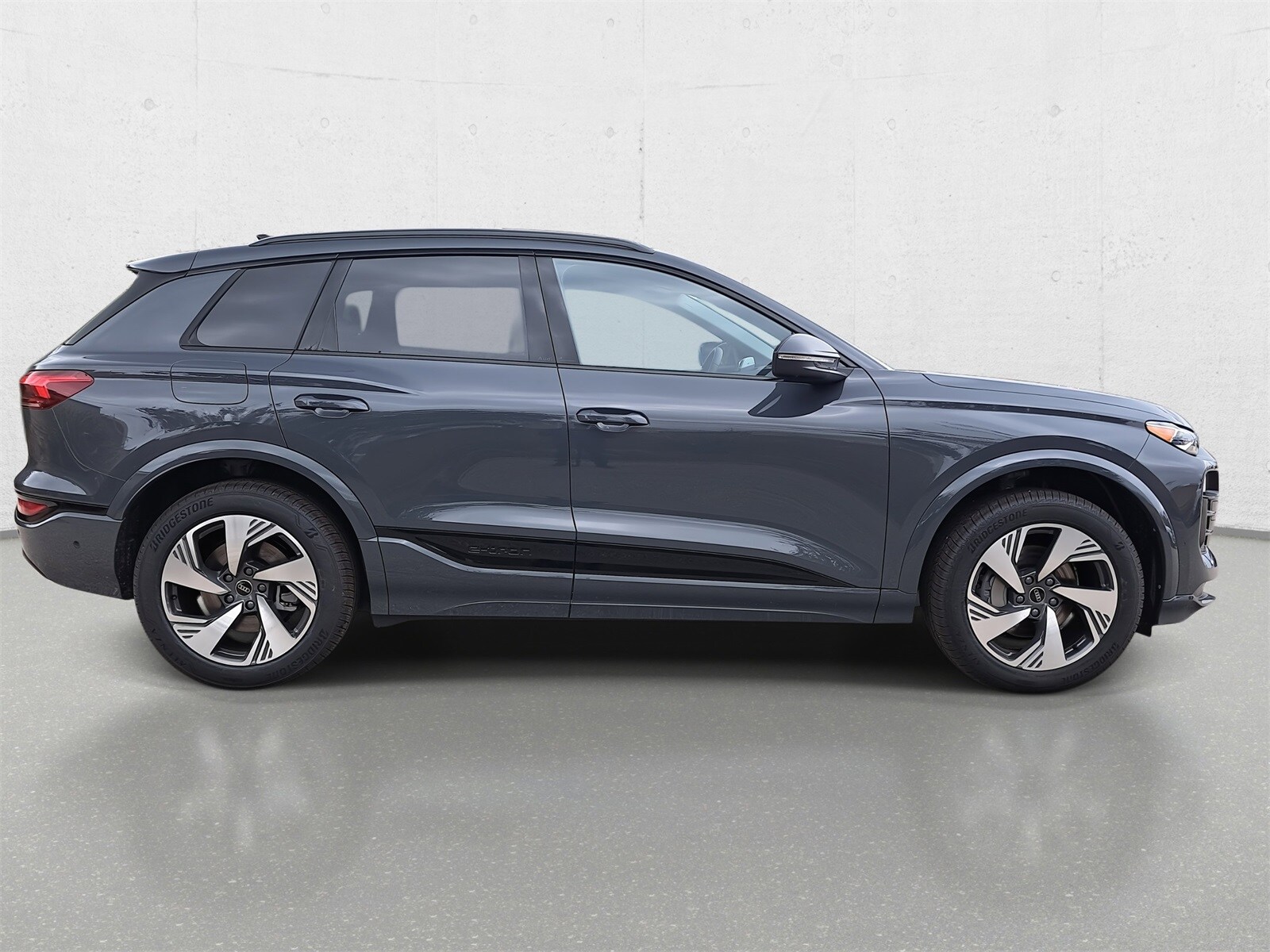 2025 Audi Q6 E-tron Premium photo 4