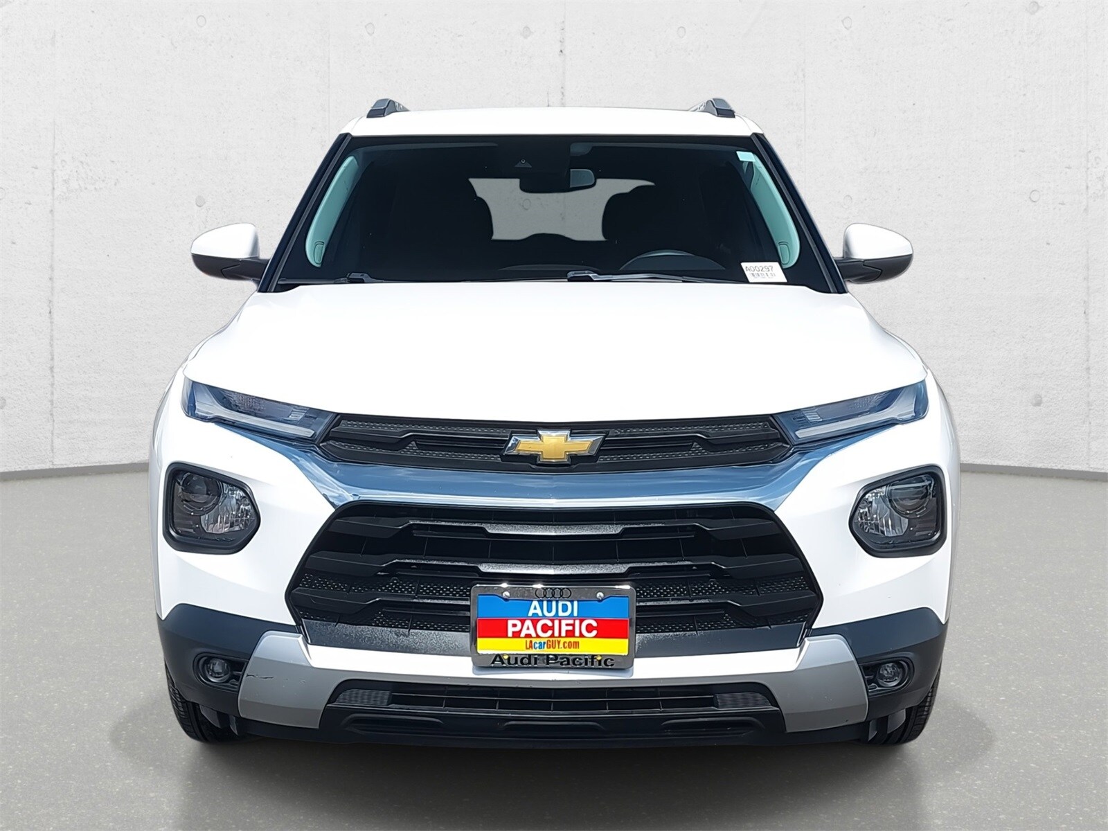 2021 Chevrolet Trailblazer LT photo 2