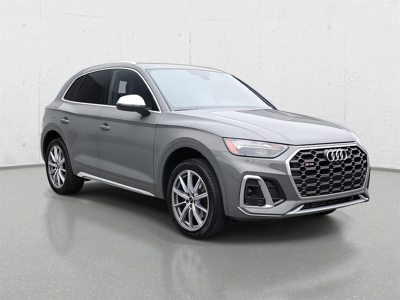 2023 Audi SQ5 Premium Plus photo 3