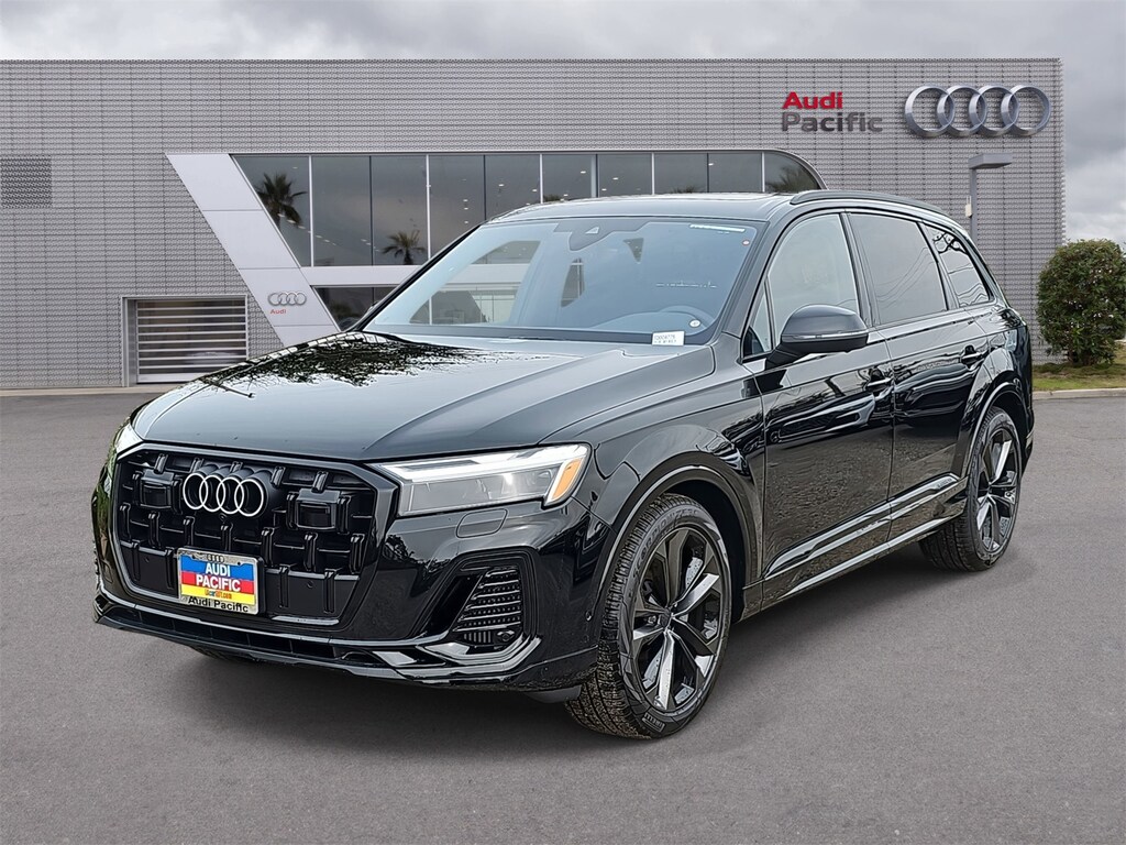 New 2026 Audi Q7 55 Premium SUV