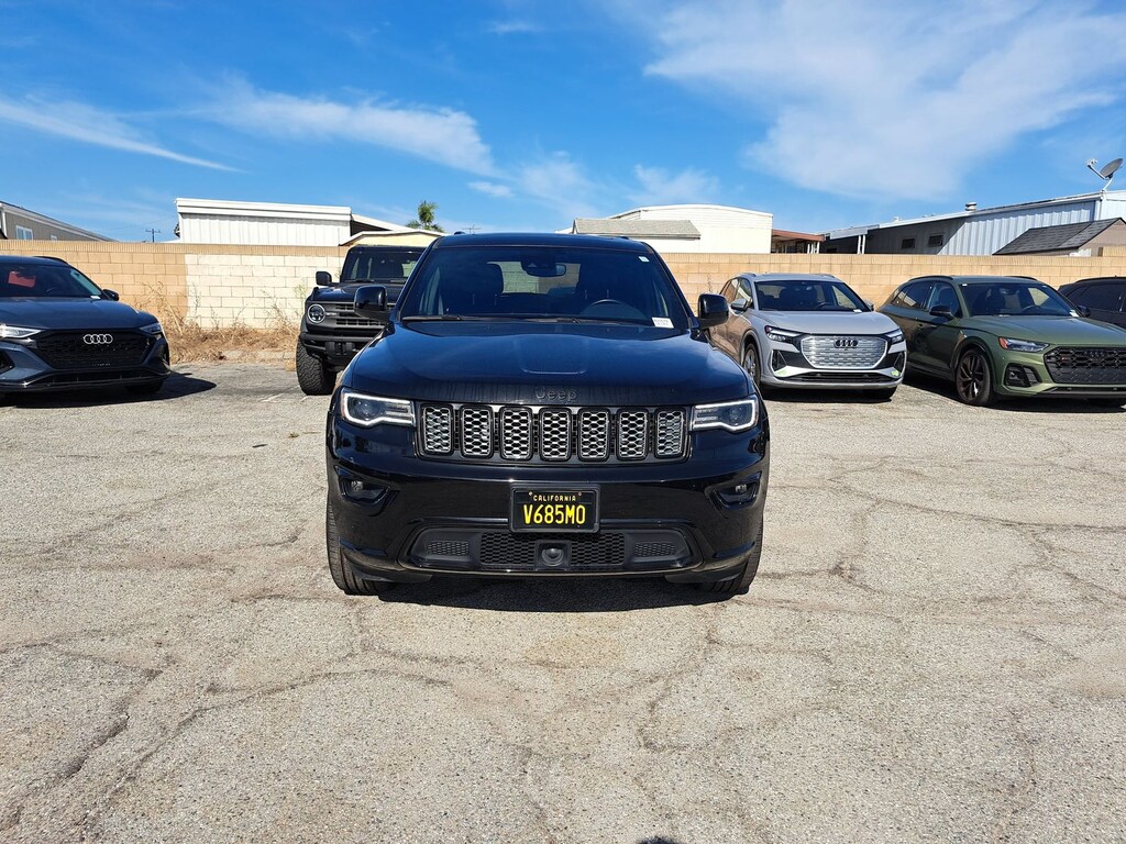 Used 2020 Jeep Grand Cherokee Altitude SUV