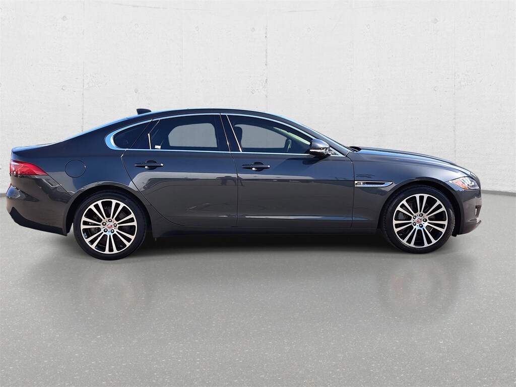 Used 2019 Jaguar XF 30t Prestige Sedan