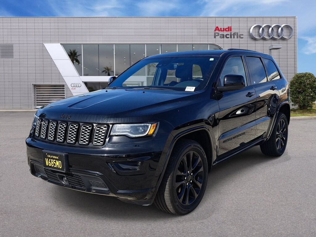 Used 2020 Jeep Grand Cherokee Altitude SUV