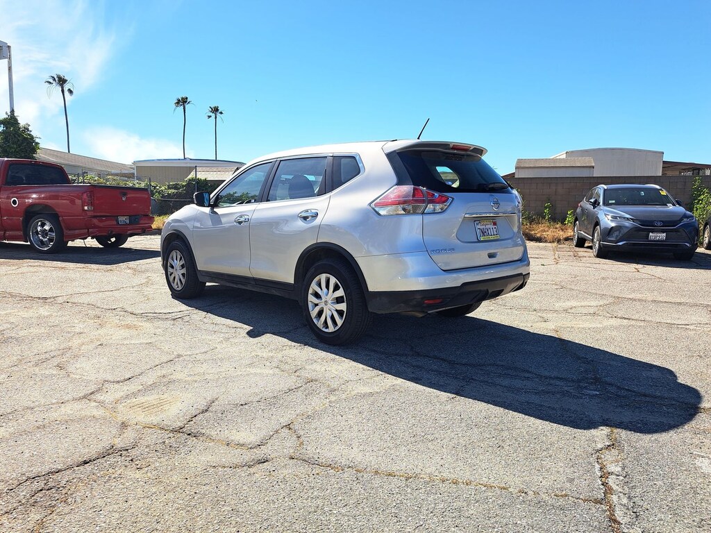 Used 2015 Nissan Rogue S SUV