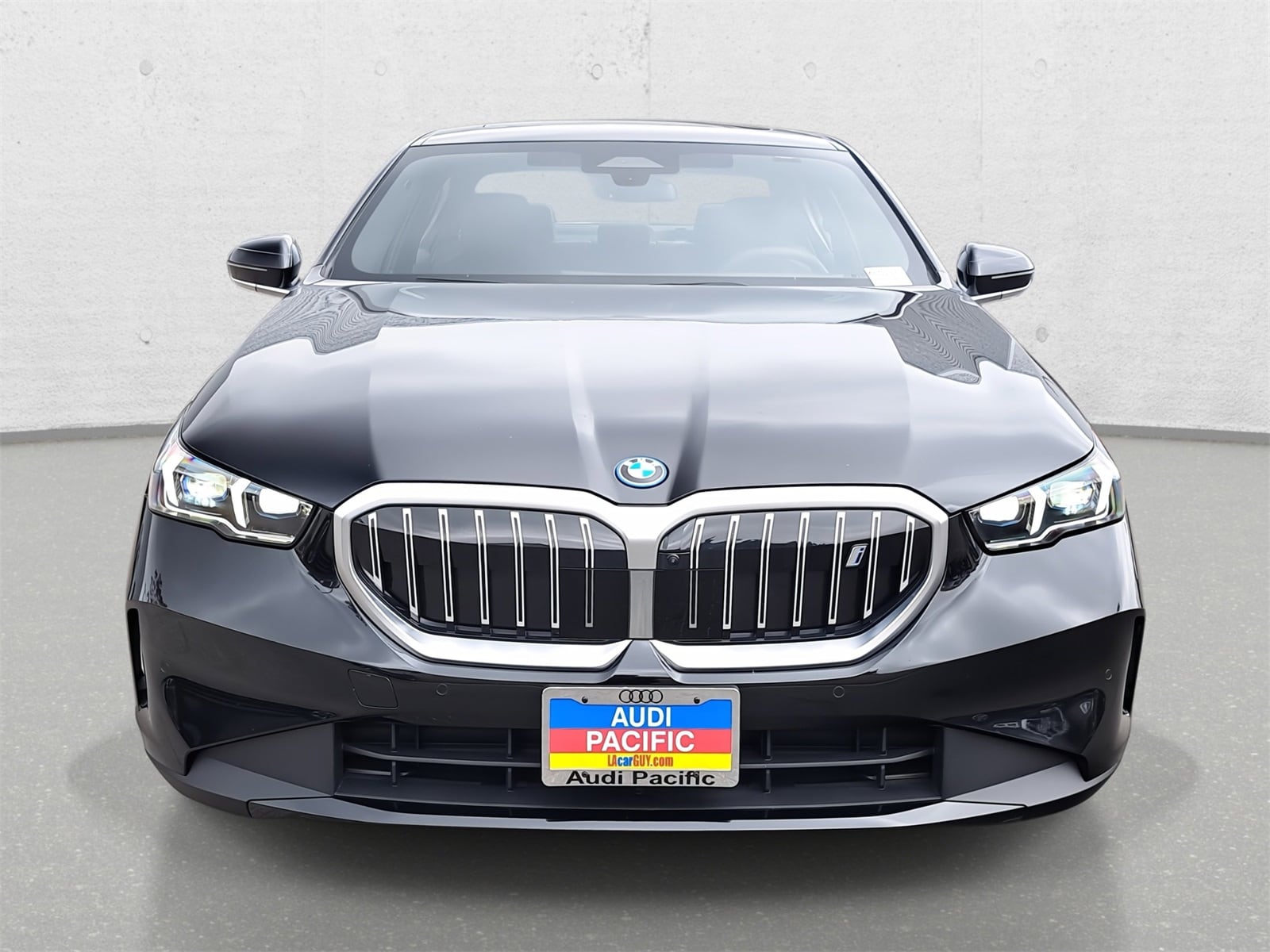 Used 2025 BMW i5 Base with VIN WBY13HG0XSCS84897 for sale in Torrance, CA