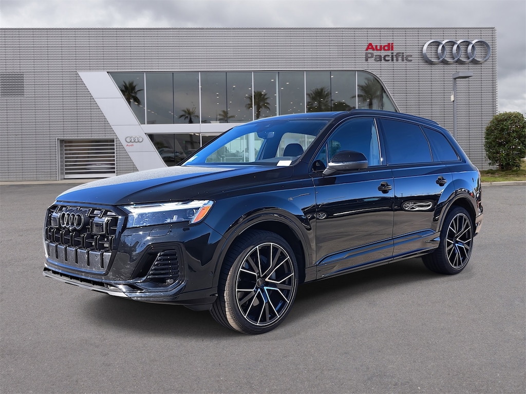 Used 2025 Audi Q7 55 Premium Plus SUV