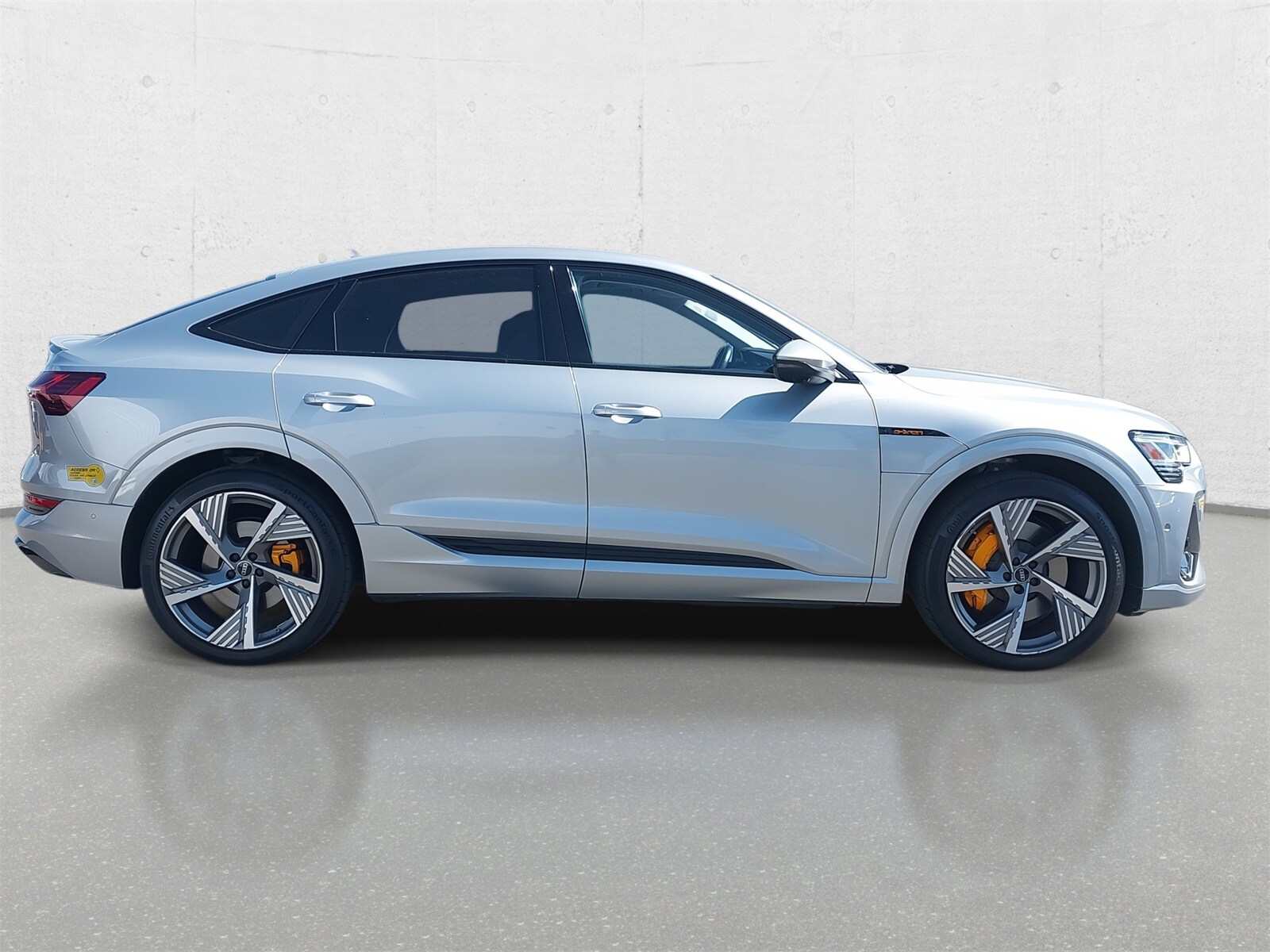 2022 Audi e-tron Sportback S line Prestige photo 4