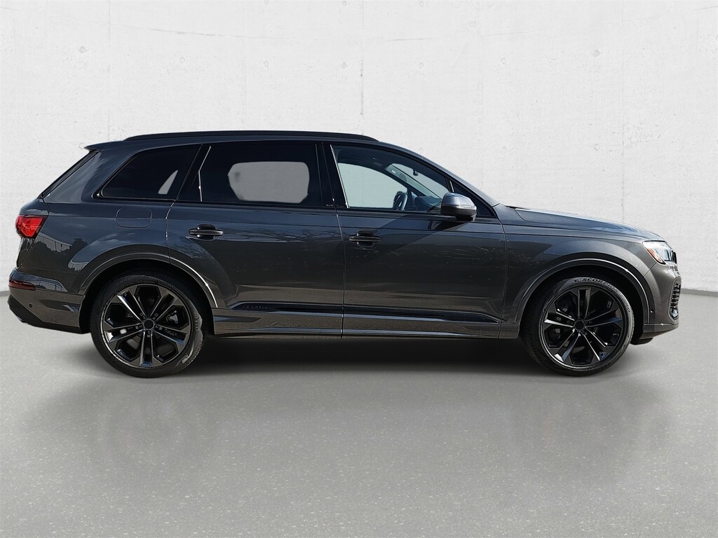 New 2026 Audi Q7 55 Premium SUV
