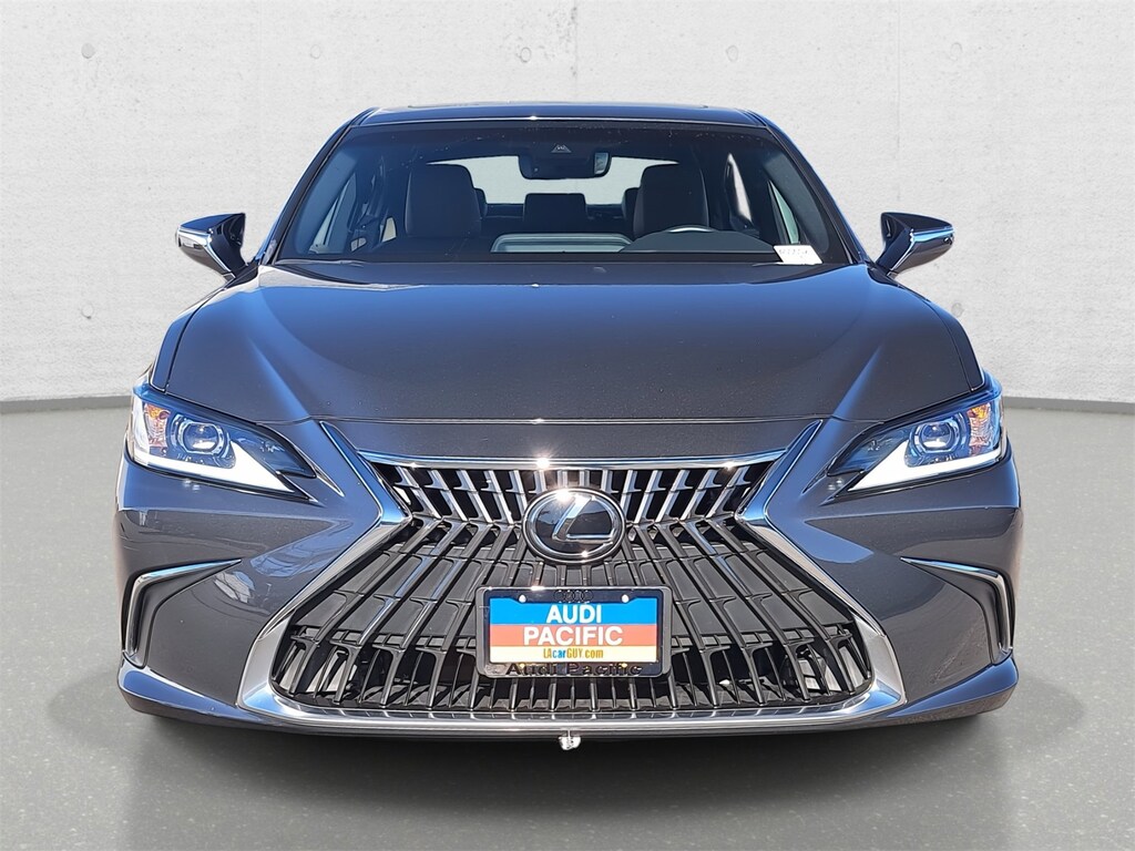 Used 2025 Lexus ES 350 Sedan