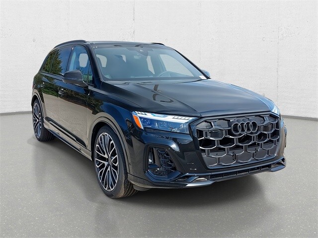 2025 Audi SQ7 Prestige photo 3