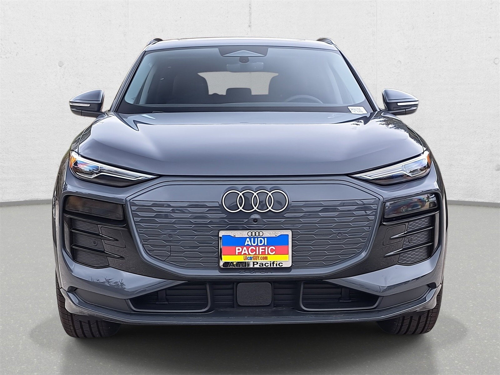 2025 Audi Q6 E-tron Premium photo 2