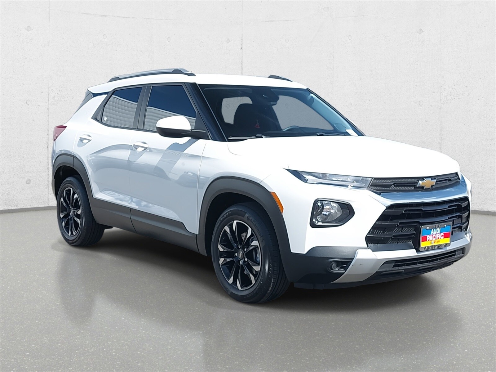 2021 Chevrolet Trailblazer LT photo 3