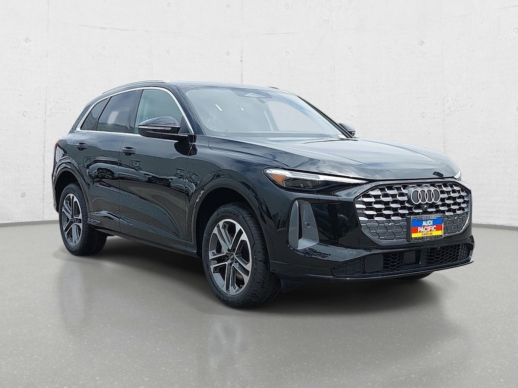 New 2026 Audi Q5 2.0T Premium SUV
