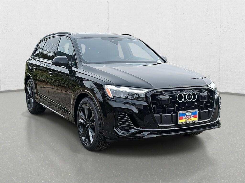 New 2026 Audi Q7 55 Premium SUV