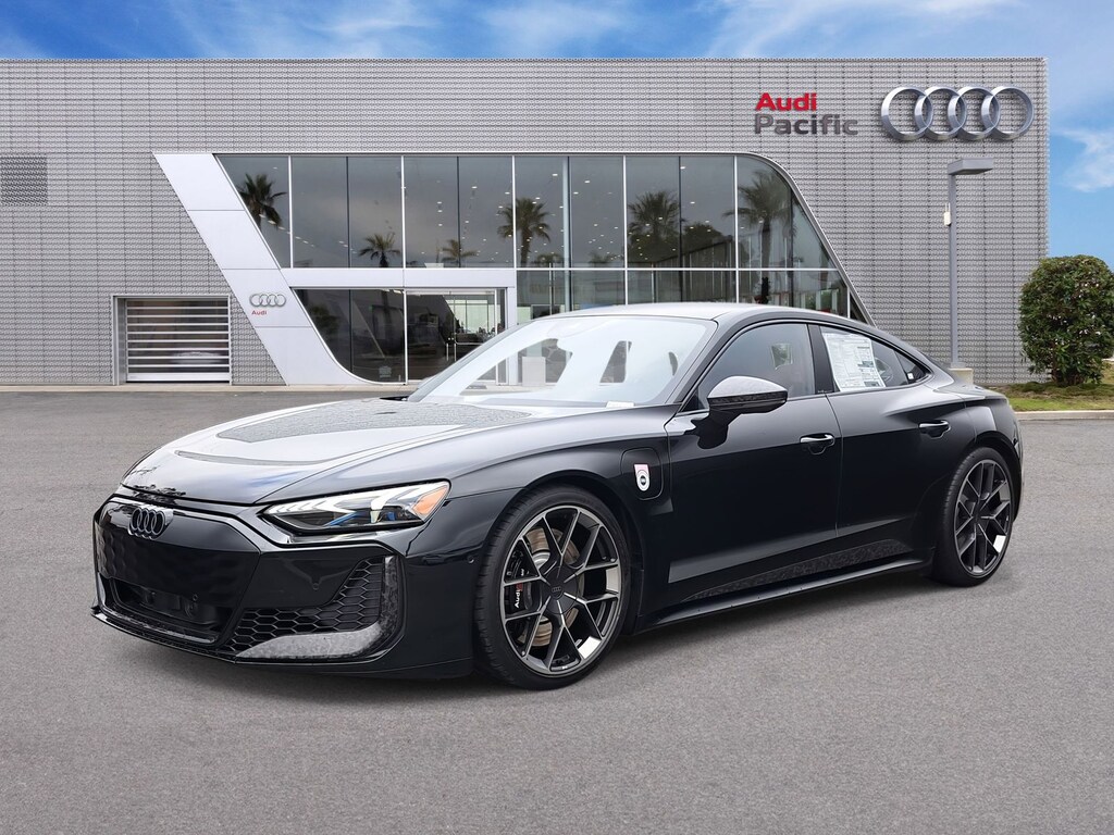 New 2026 Audi RS e-tron GT performance Sedan