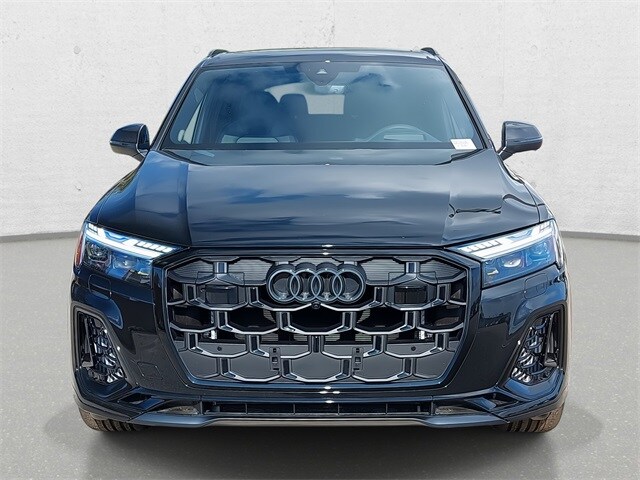 2025 Audi SQ7 Prestige photo 2
