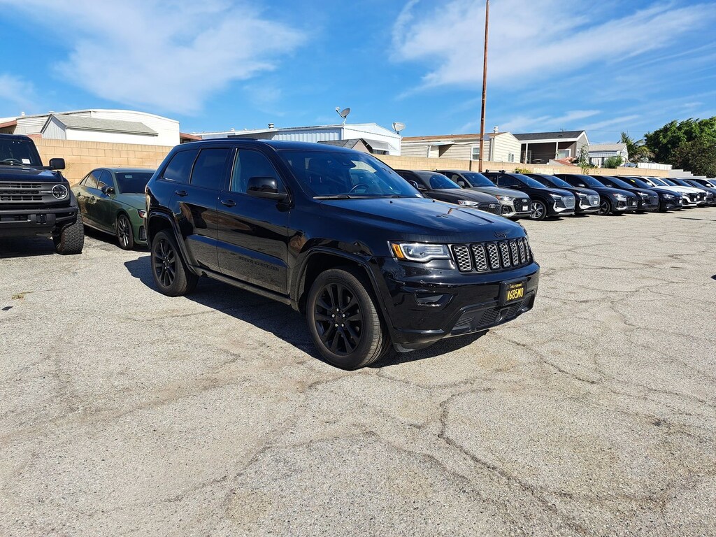 Used 2020 Jeep Grand Cherokee Altitude SUV