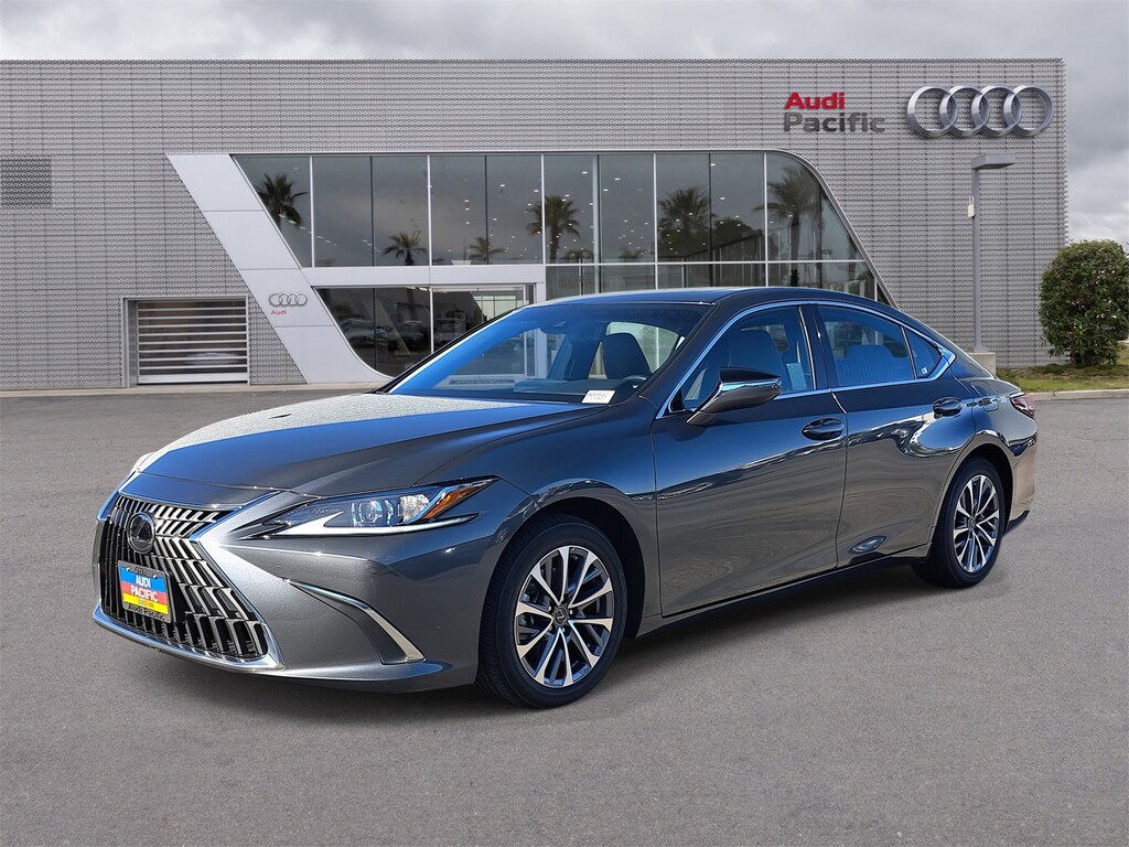 Used 2025 Lexus ES 350 Sedan