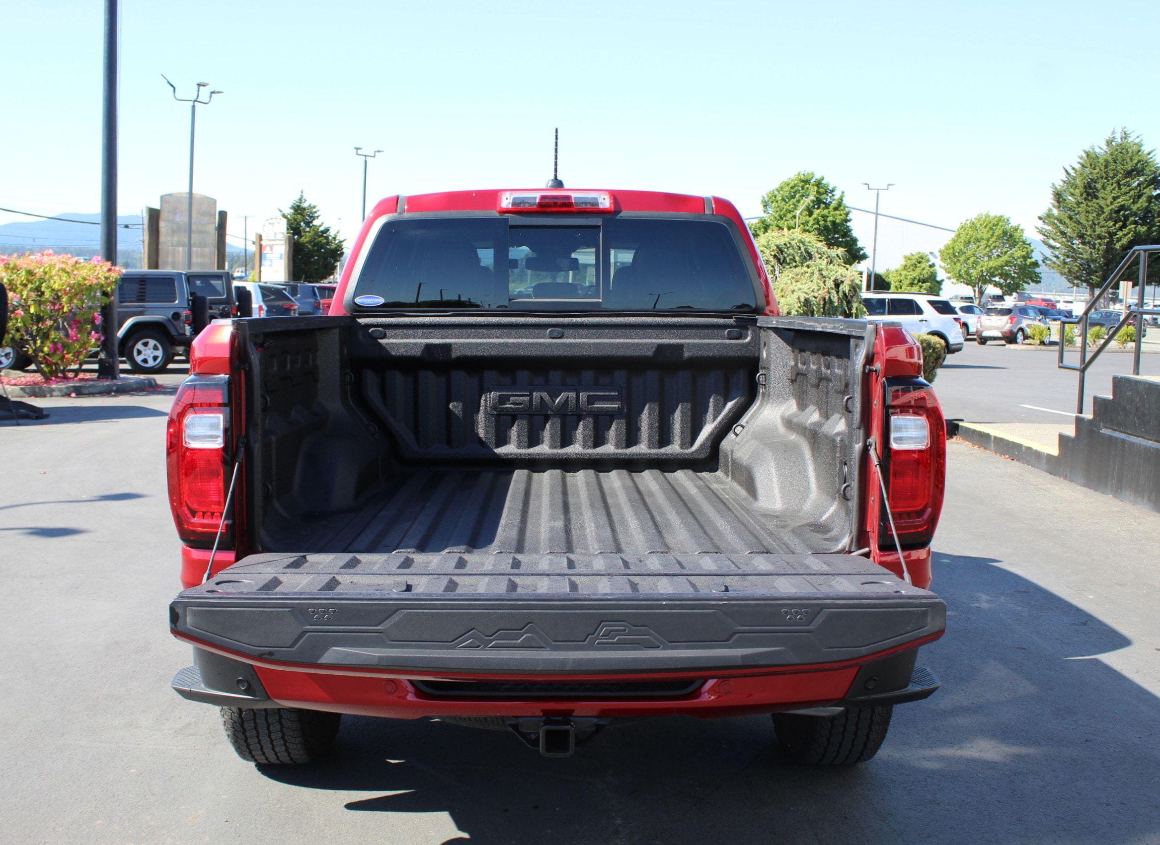 2023 GMC Canyon AT4 - Photo 18