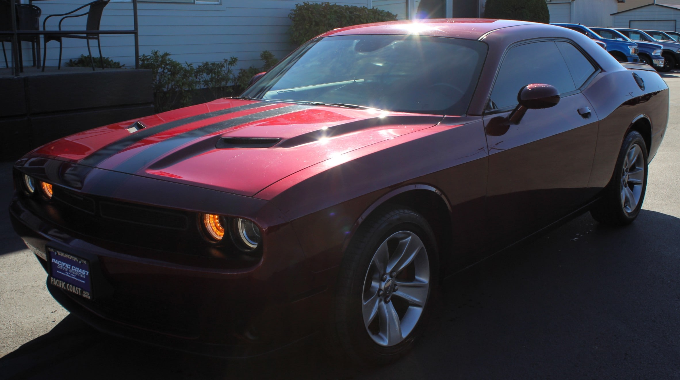 2019 Dodge Challenger SXT photo 2