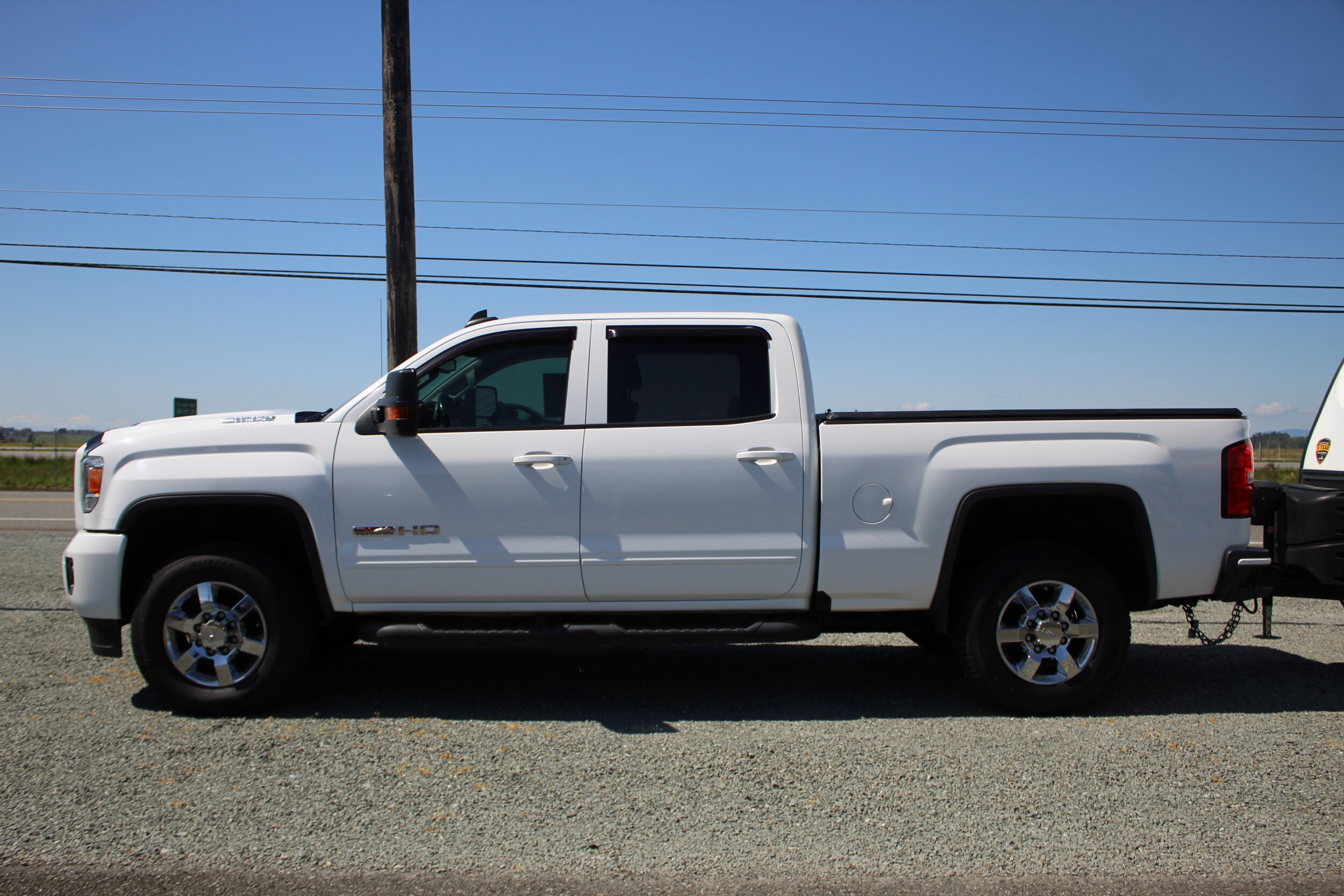 2019 Gmc Sierra HD SLT photo 2