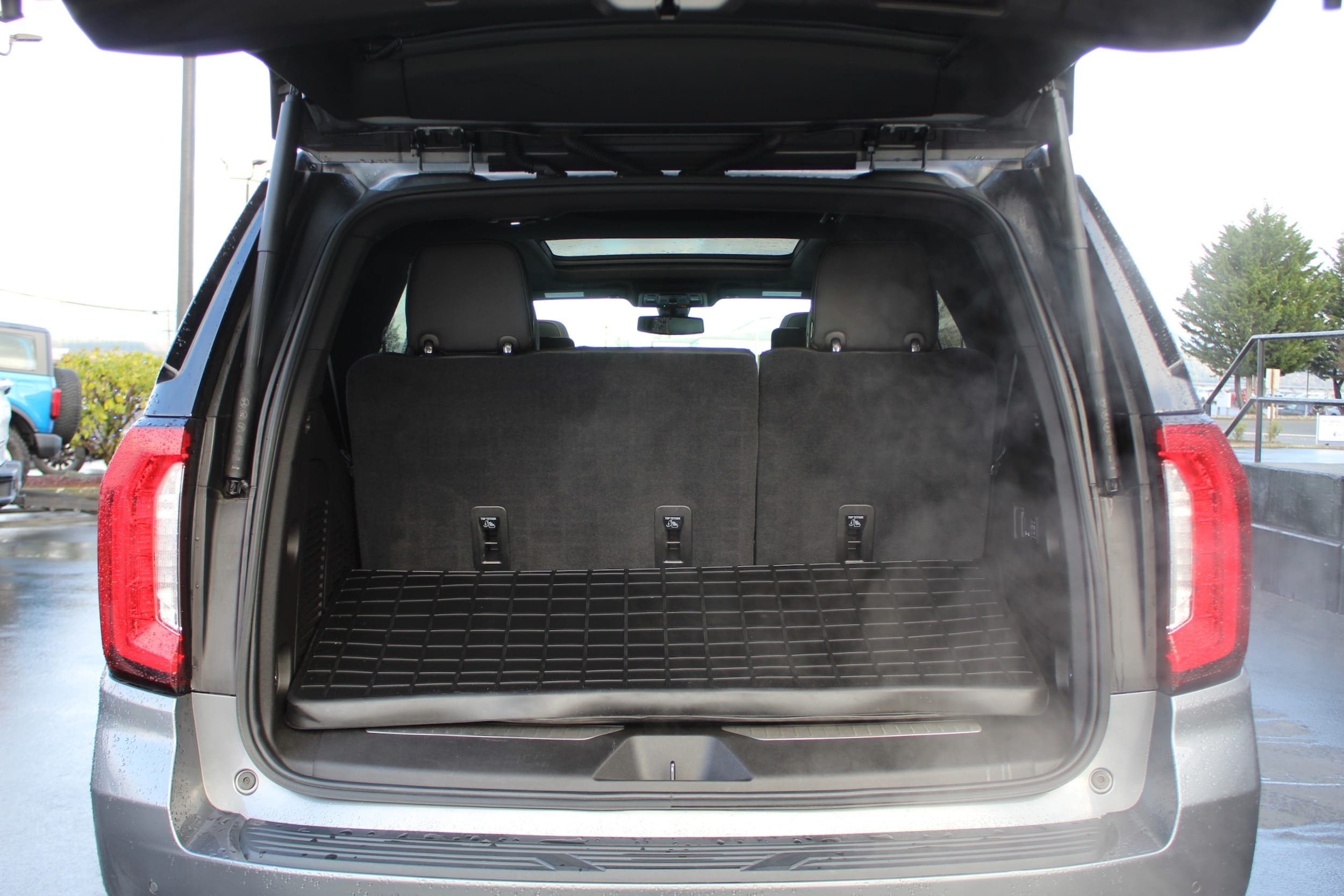 2021 GMC Yukon AT4 - Photo 16