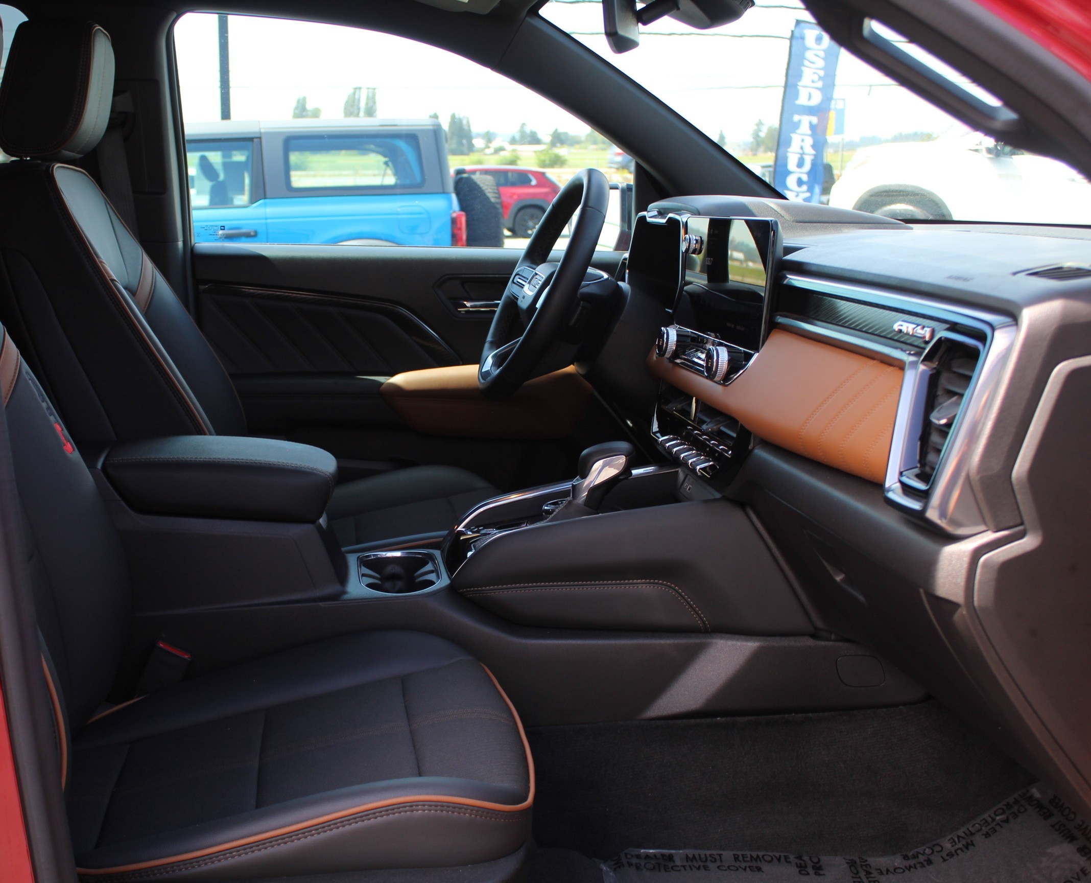 2023 GMC Canyon AT4 - Photo 25
