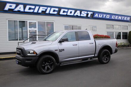 2022 Ram 1500 Classic SLT Warlock Crew Cab
