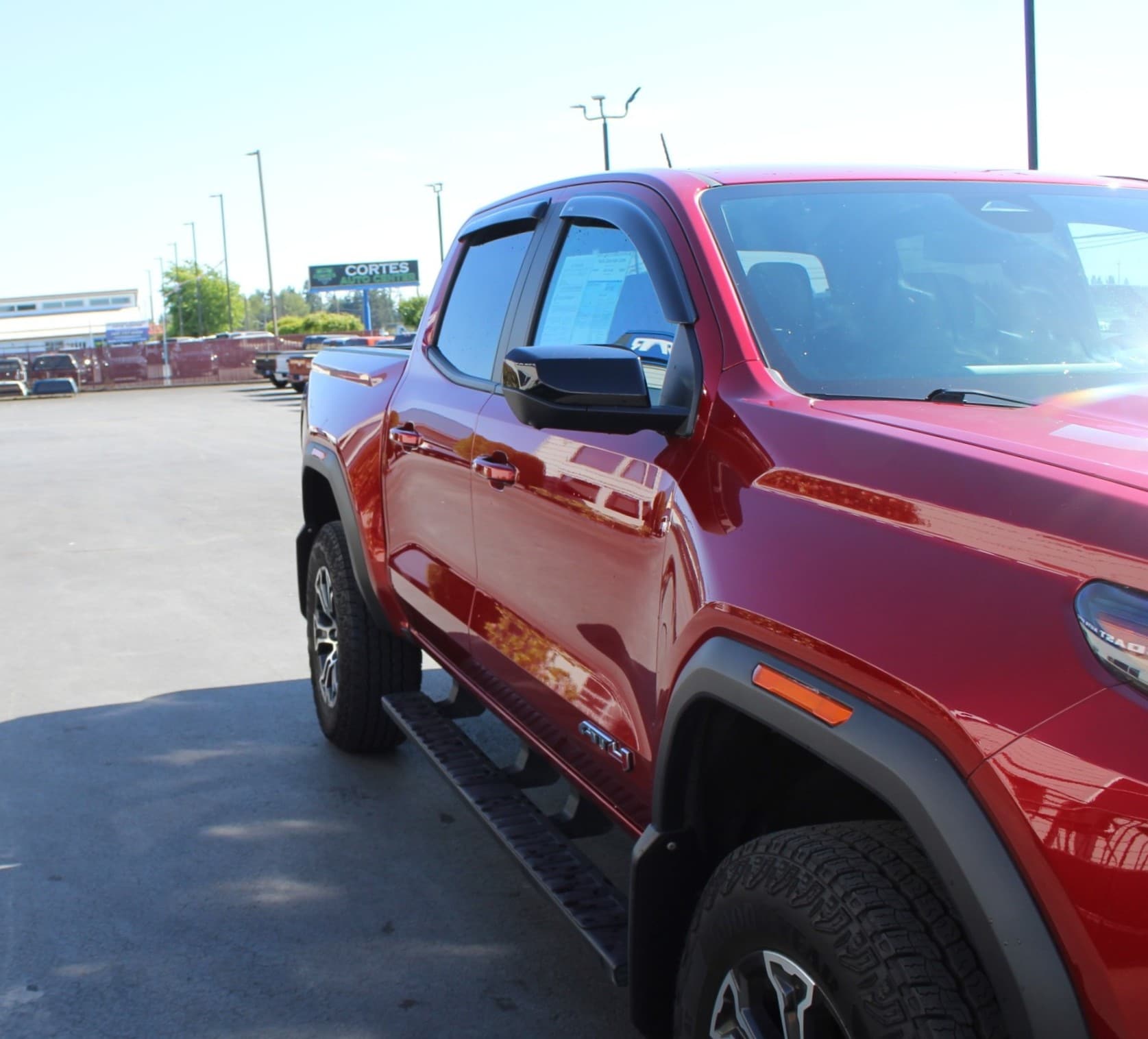2023 GMC Canyon AT4 - Photo 9