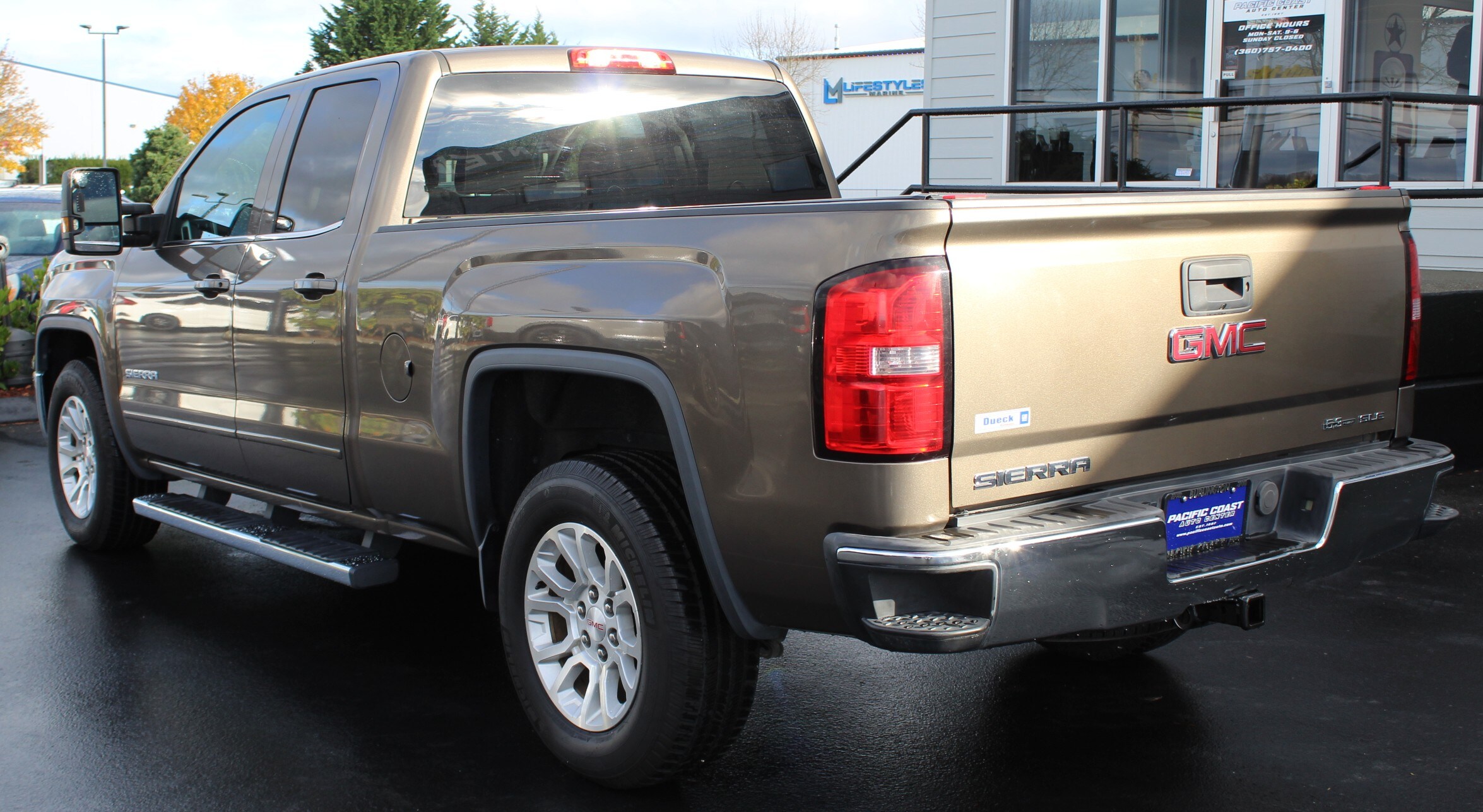 2015 Gmc Sierra 1500 SLE photo 3