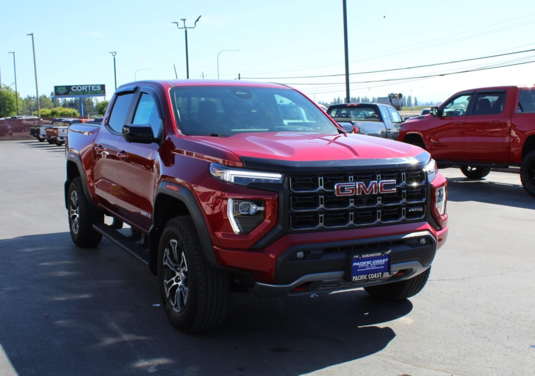 2023 GMC Canyon AT4 - Photo 8