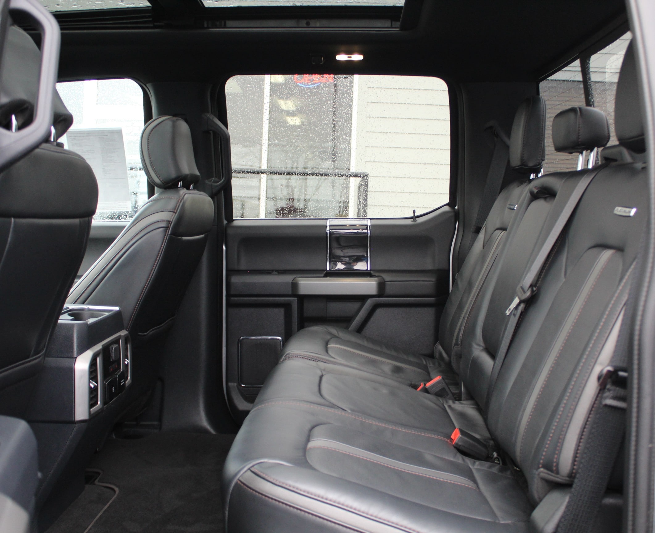 2022 Ford F-350 Super Duty Platinum - Photo 15