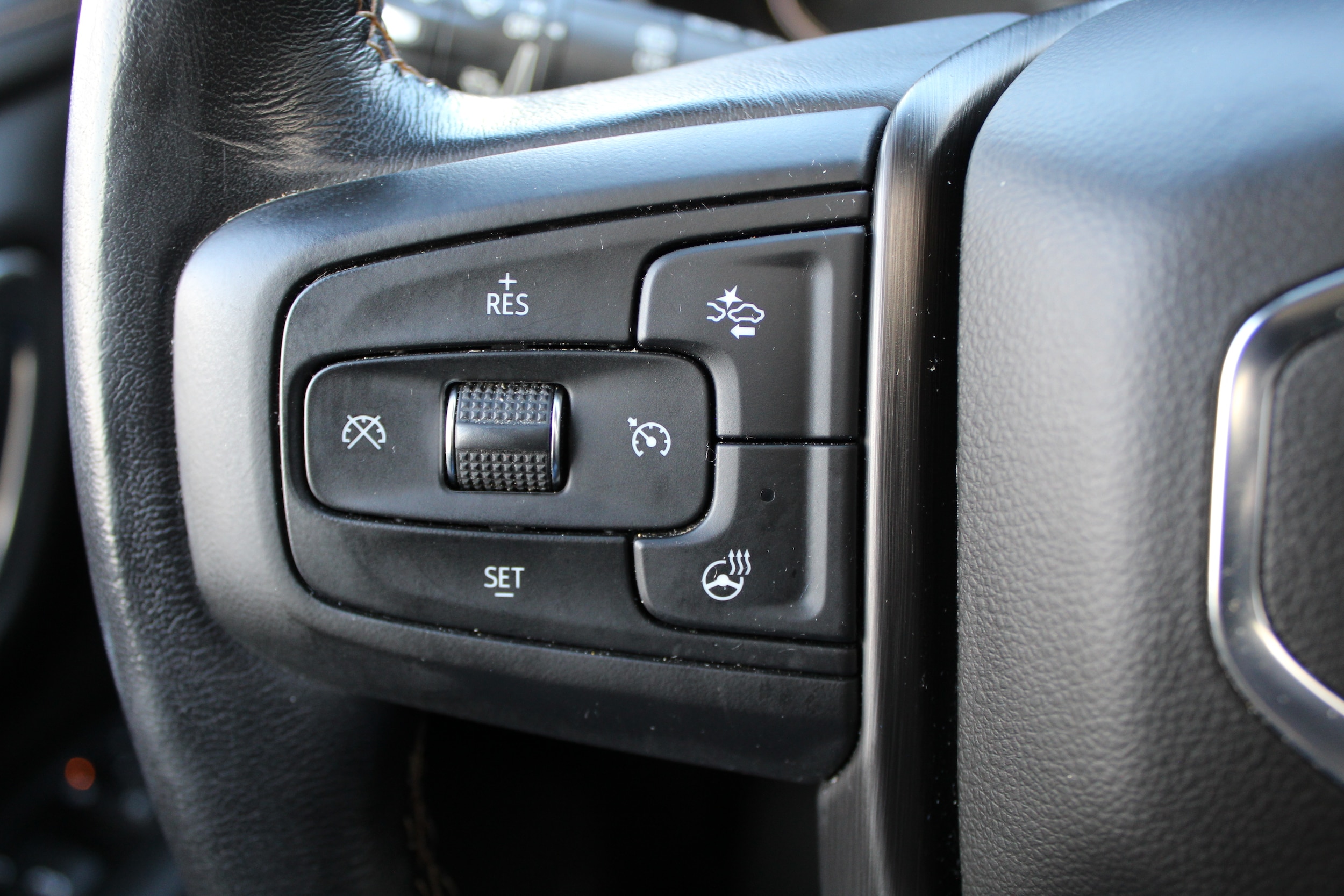 2021 GMC Yukon AT4 - Photo 27