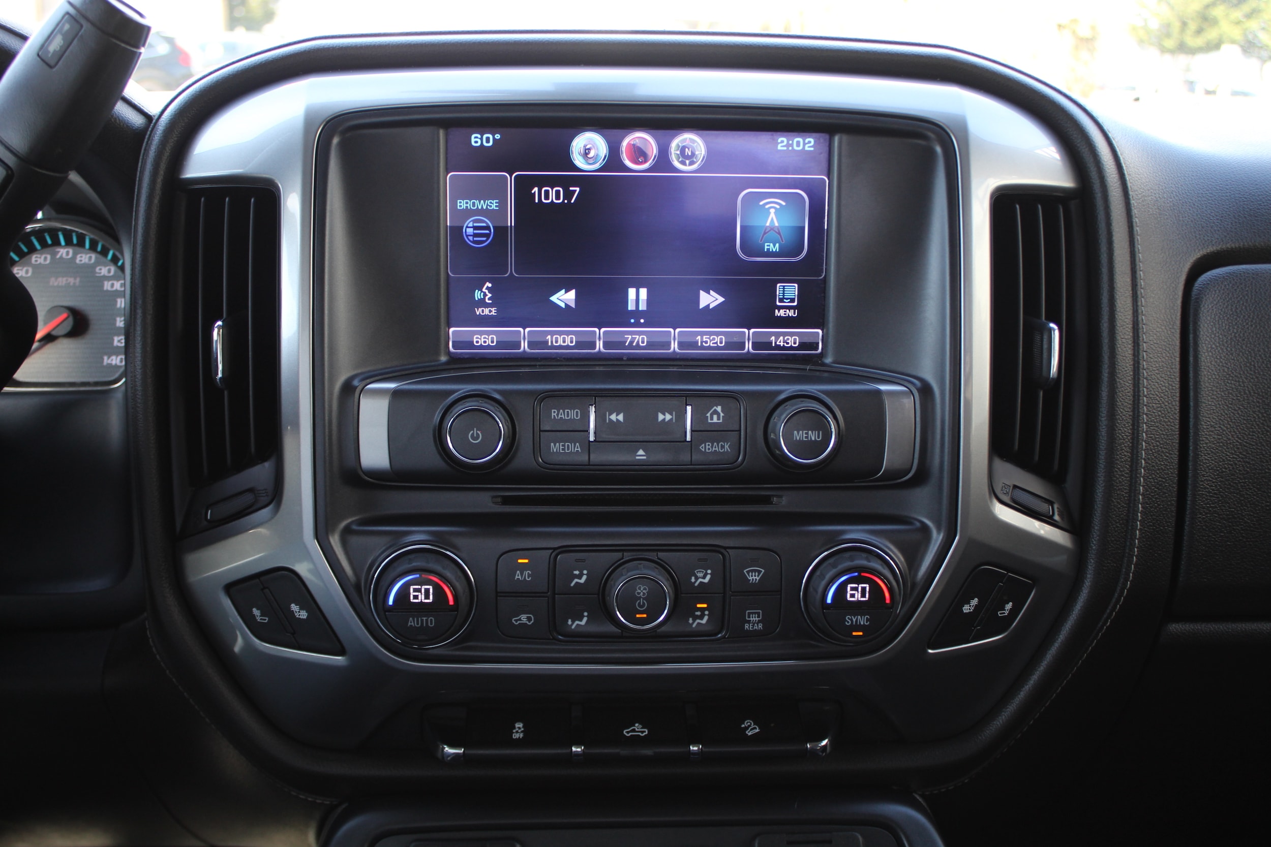 2015 Chevrolet Silverado 1500 LTZ - Photo 33