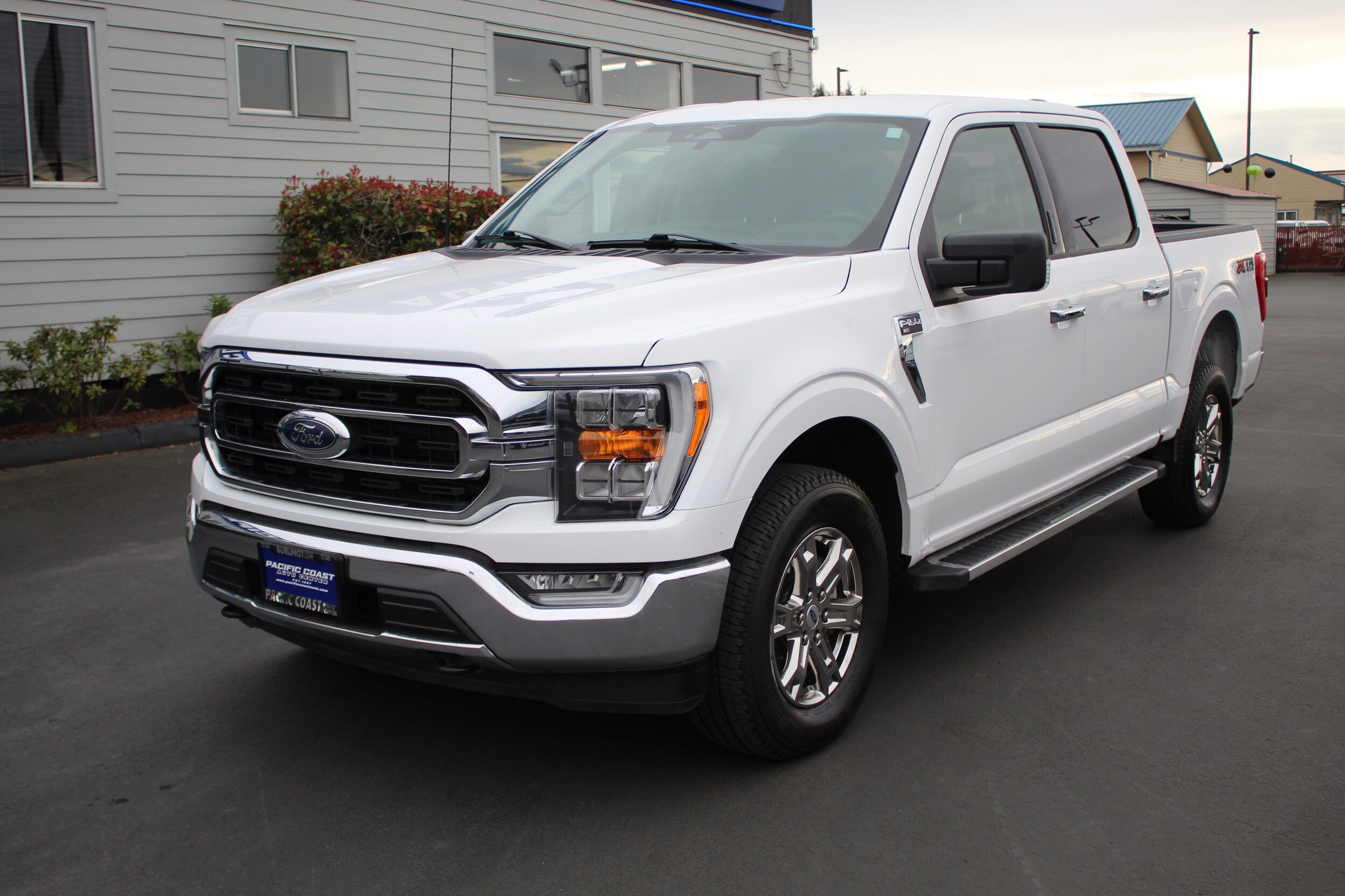 2023 Ford F-150 photo 2