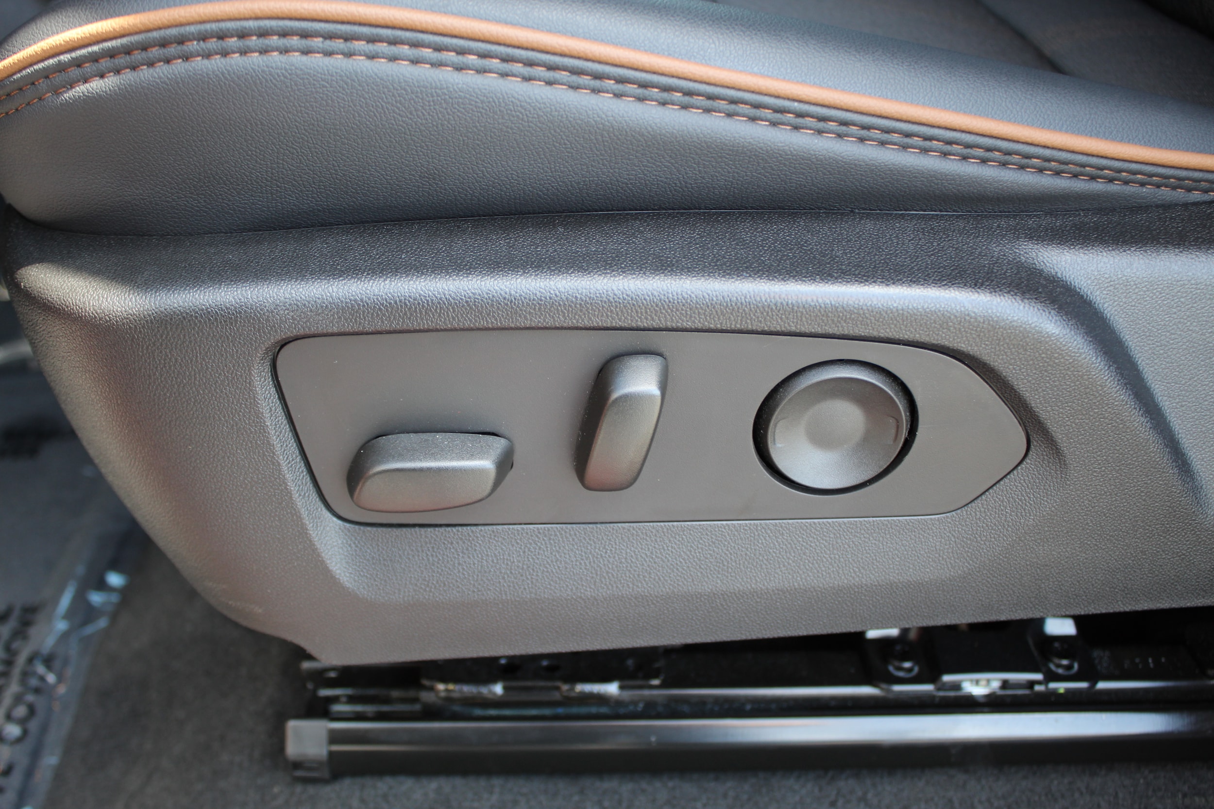 2023 GMC Canyon AT4 - Photo 28