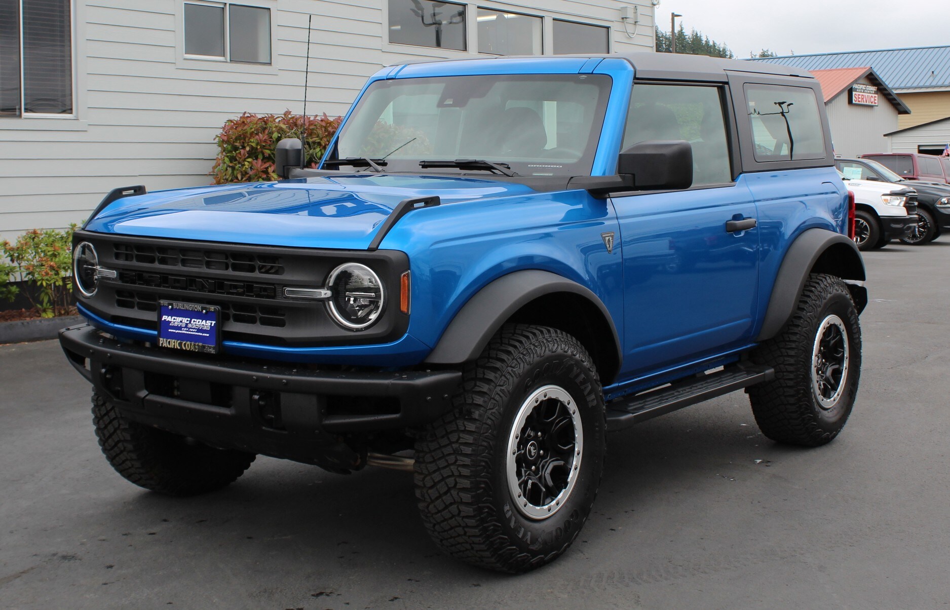 2021 Ford Bronco photo 2