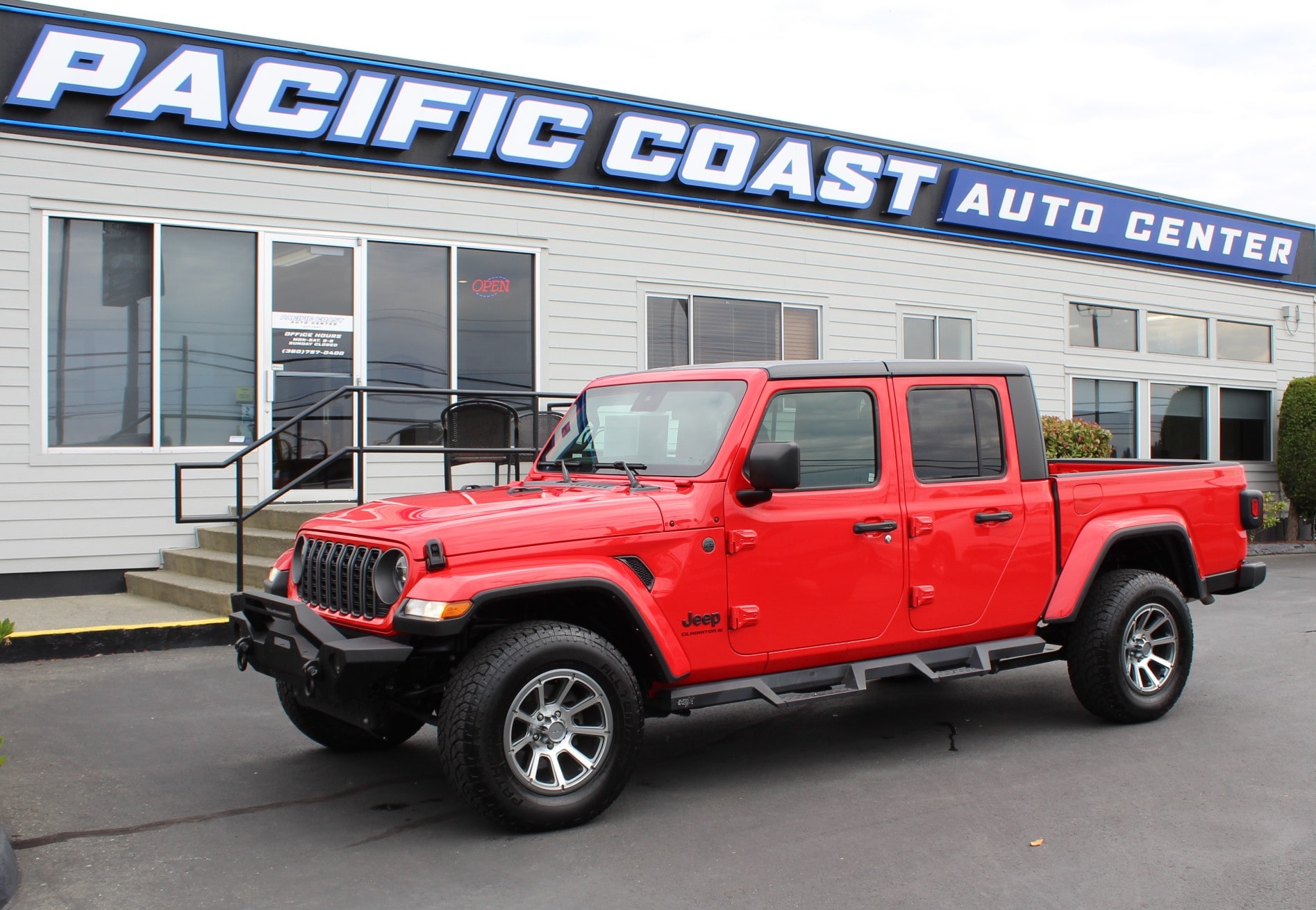 2024 Jeep Gladiator Sport S