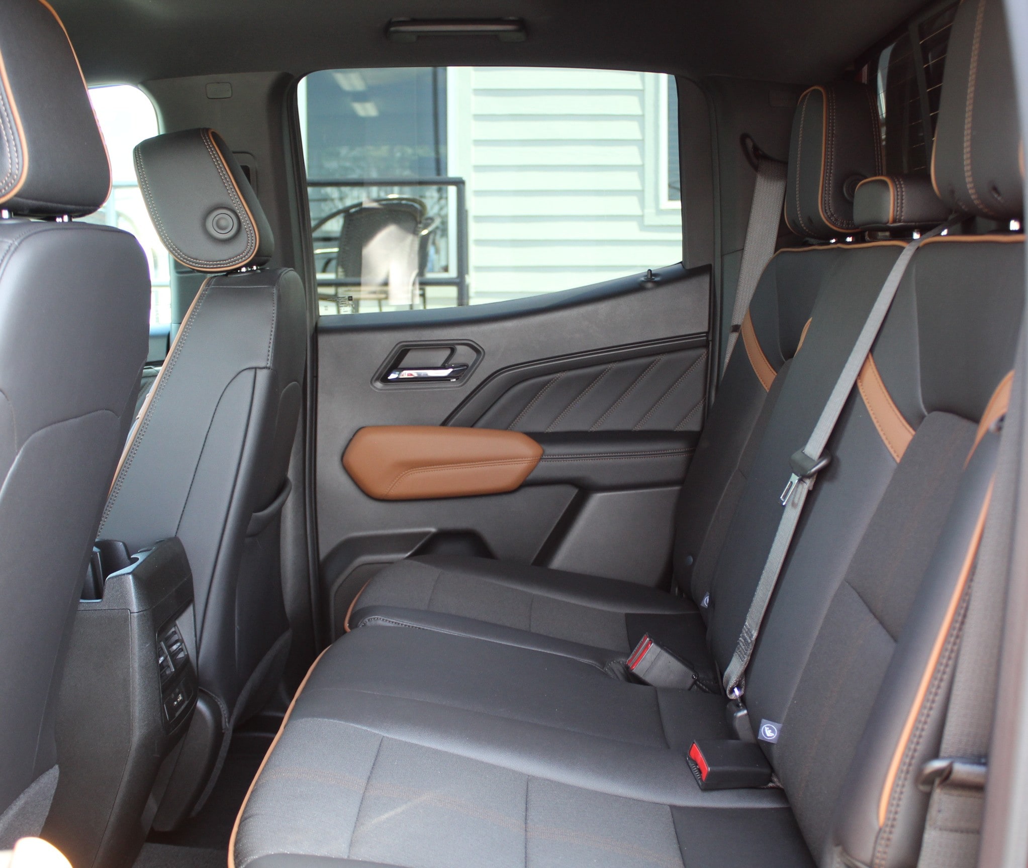 2023 GMC Canyon AT4 - Photo 23