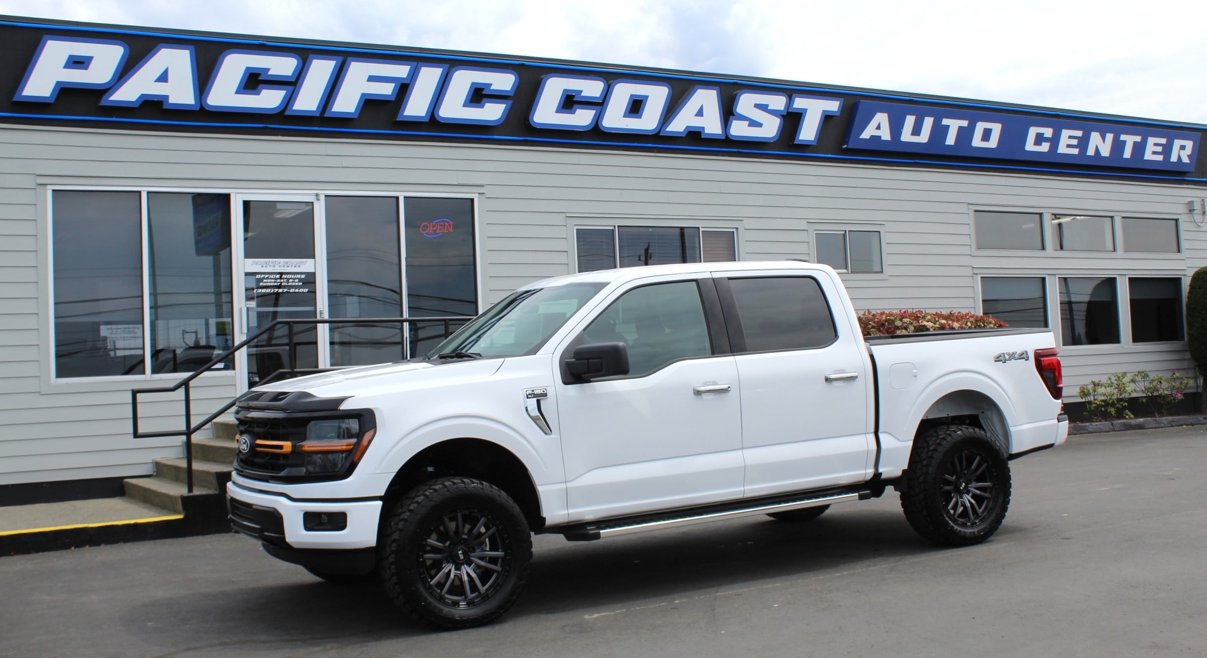 2025 Ford F-150 XLT 4x4 SuperCrew 5-1/2 Box's photo