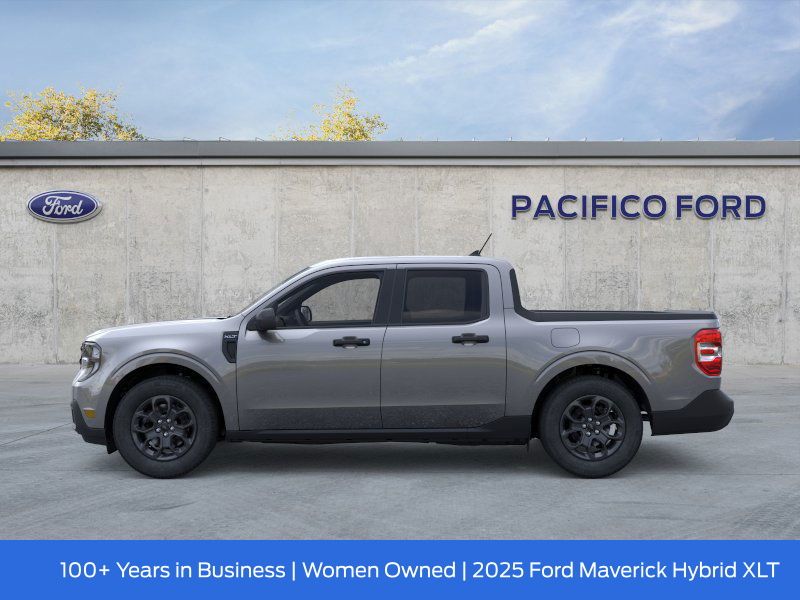 2025 Ford Maverick XLT photo 3